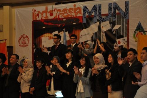 313088_2062780852097_1321989098_31796113_149646416_n